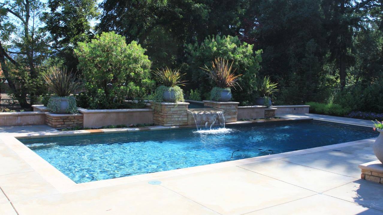 pool water features and fountains for your home